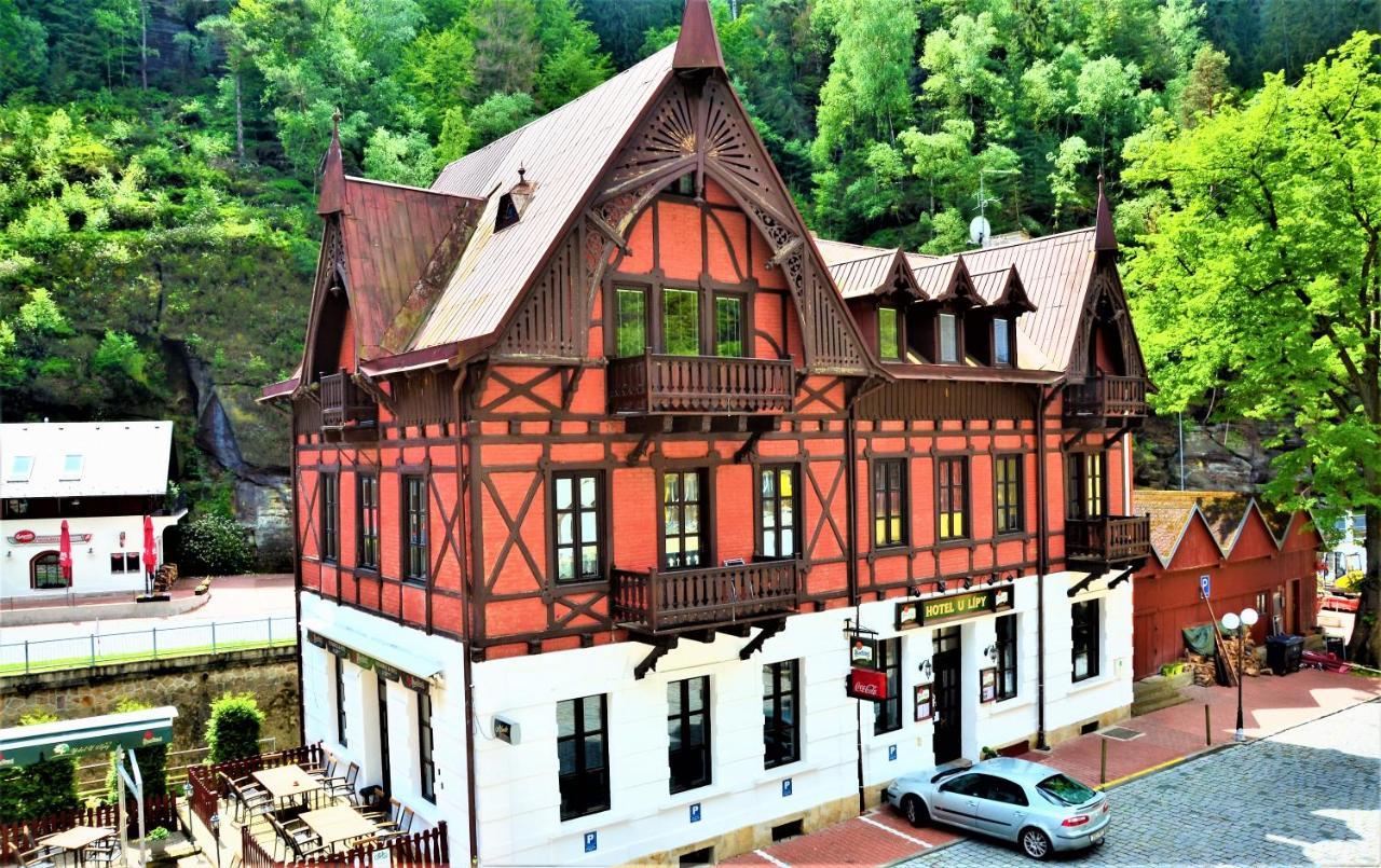 Hotel U Lipy Хренско Экстерьер фото