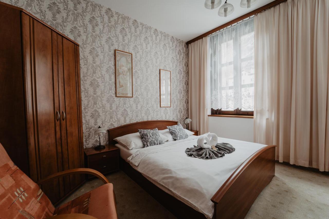 Hotel U Lipy Хренско Экстерьер фото